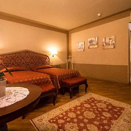 サン ルカ パレス 4* ルッカ